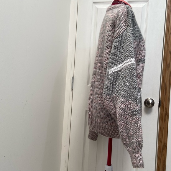 Club International women acrylic knitted pullover sweater. Size L. Pre-owned. - Picture 8 of 11